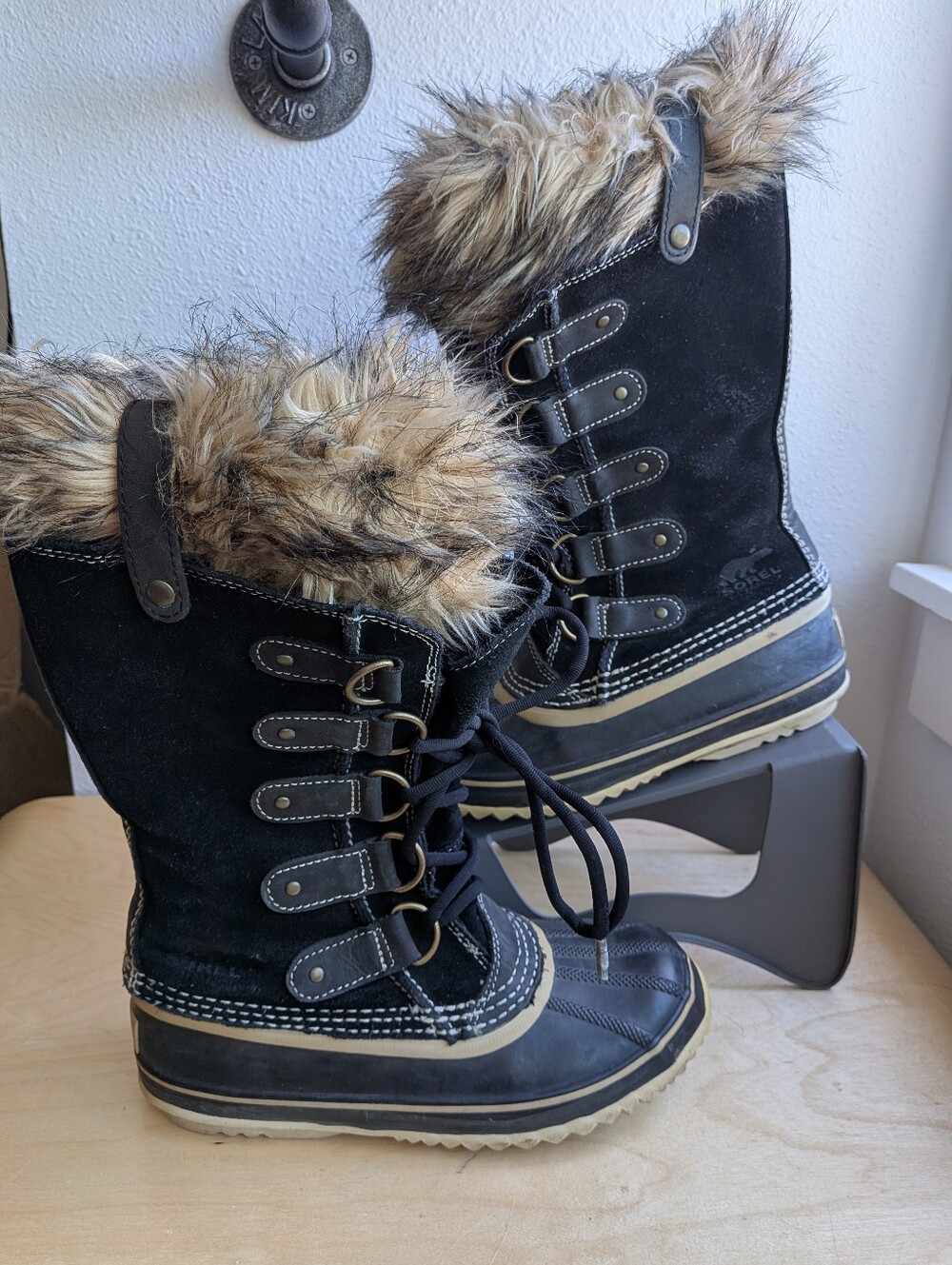 Sorel Joan of Arctic Waterproof Winter Boots Black Faux Fur Trim Women's Size 7